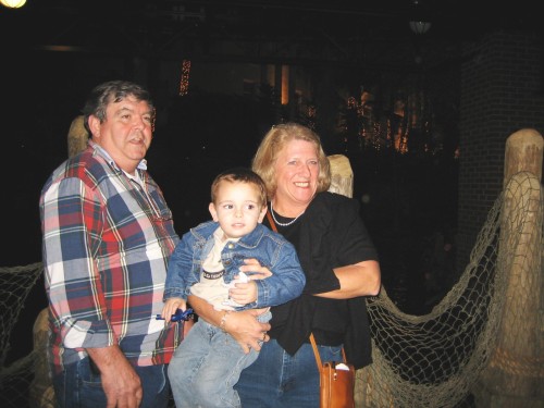 FAREN WITH GRANDPA AND GRANDMA.JPG